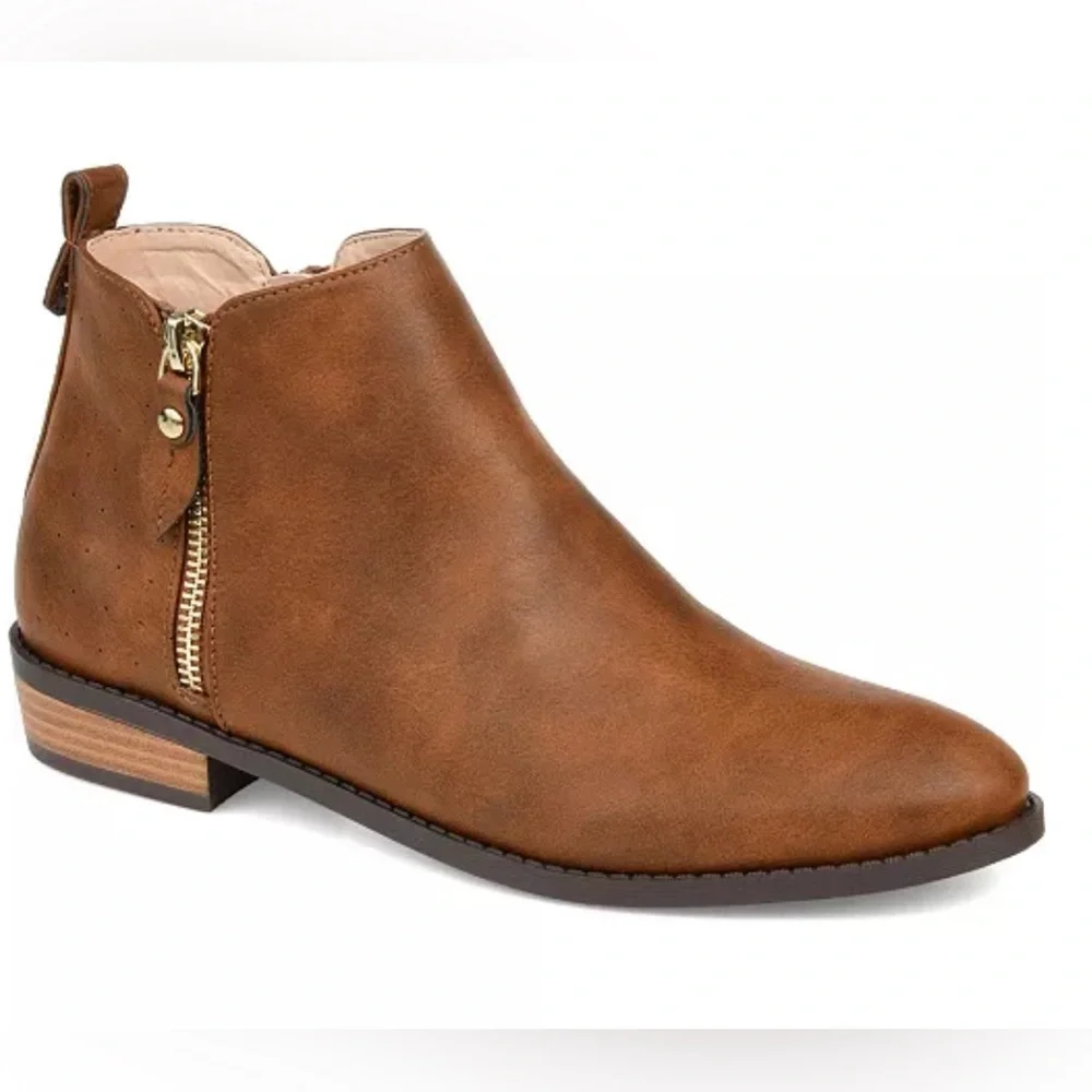 Journee Collection Ellis Booties - Picture 1 of 3
